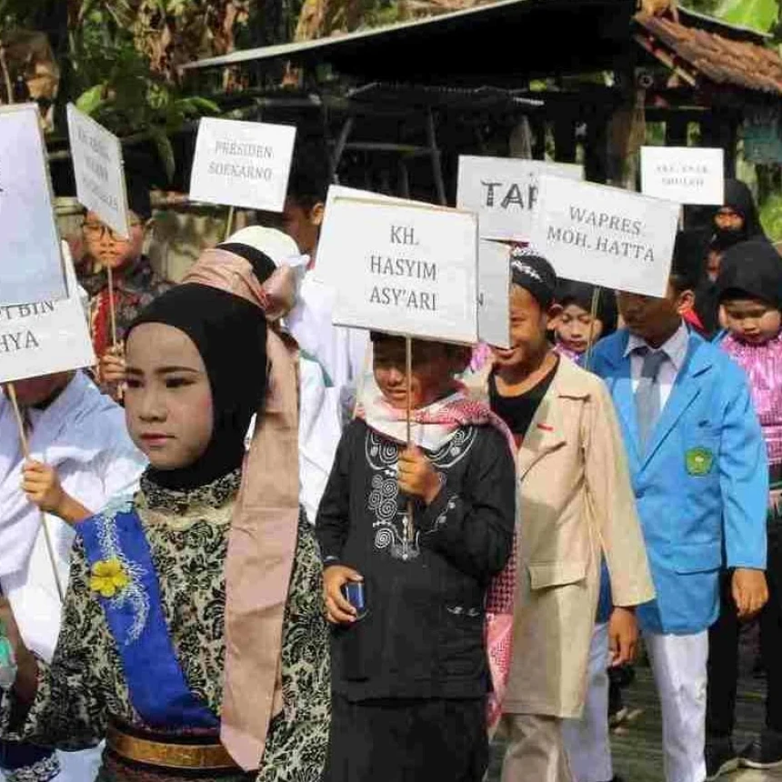 Karnaval dan Jalan Sehat Warnai 1 Abad NU MI Ma'arif Bojong Kulon Progo