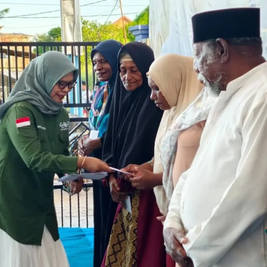 Hadir di Ujung Timur Negeri, NU Care-LAZISNU Tebar Santunan kepada Ratusan Warga Merauke Papua Selatan
