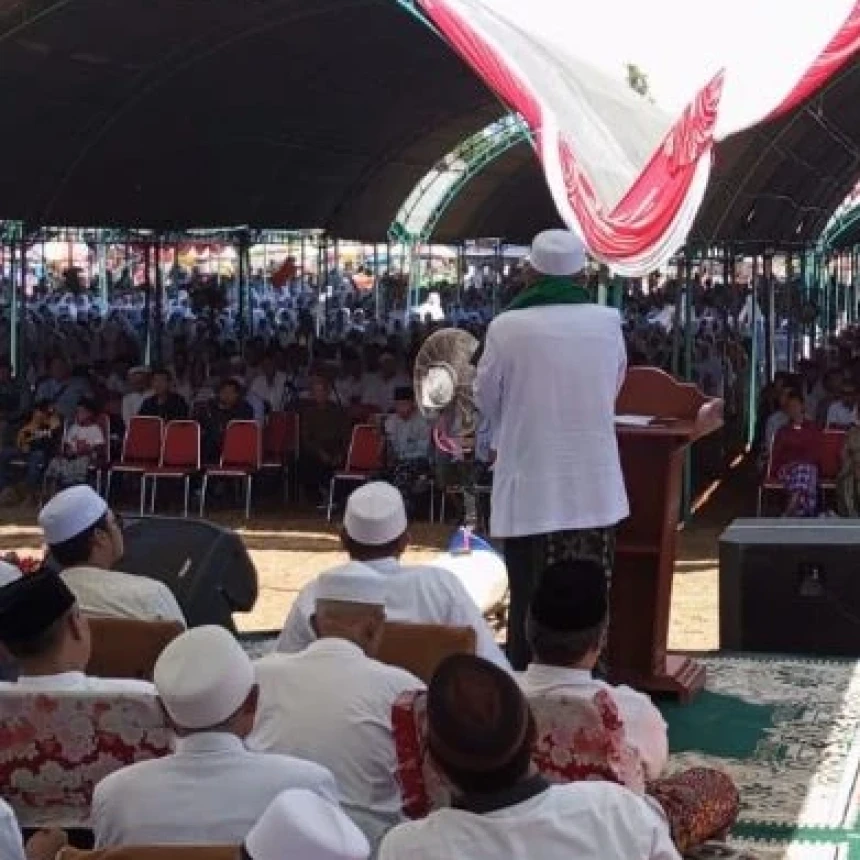 KH Dzikron Rembang Ceritakan Ketawadhuan Syekh Nawawi Al-Bantani