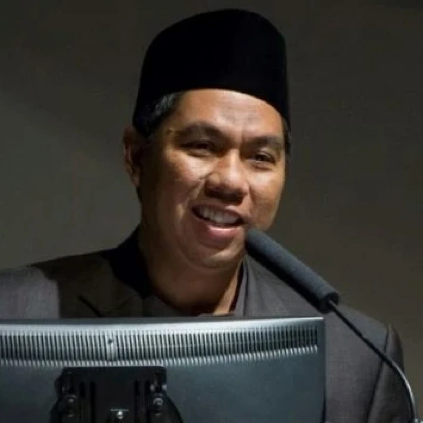 KH Zulfa Promosikan Daerah Basis Intelektual Pesantren di Indonesia dalam Biografi Syekh Nawawi Al-Bantani
