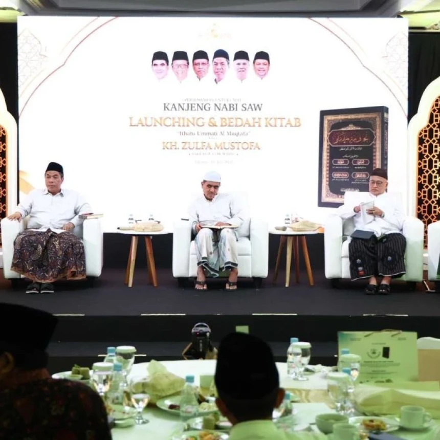 Resmi Diluncurkan, Kitab Ithafu Ummati Al-Muqtafa Hidupkan Kembali Semangat Keilmuan Pesantren
