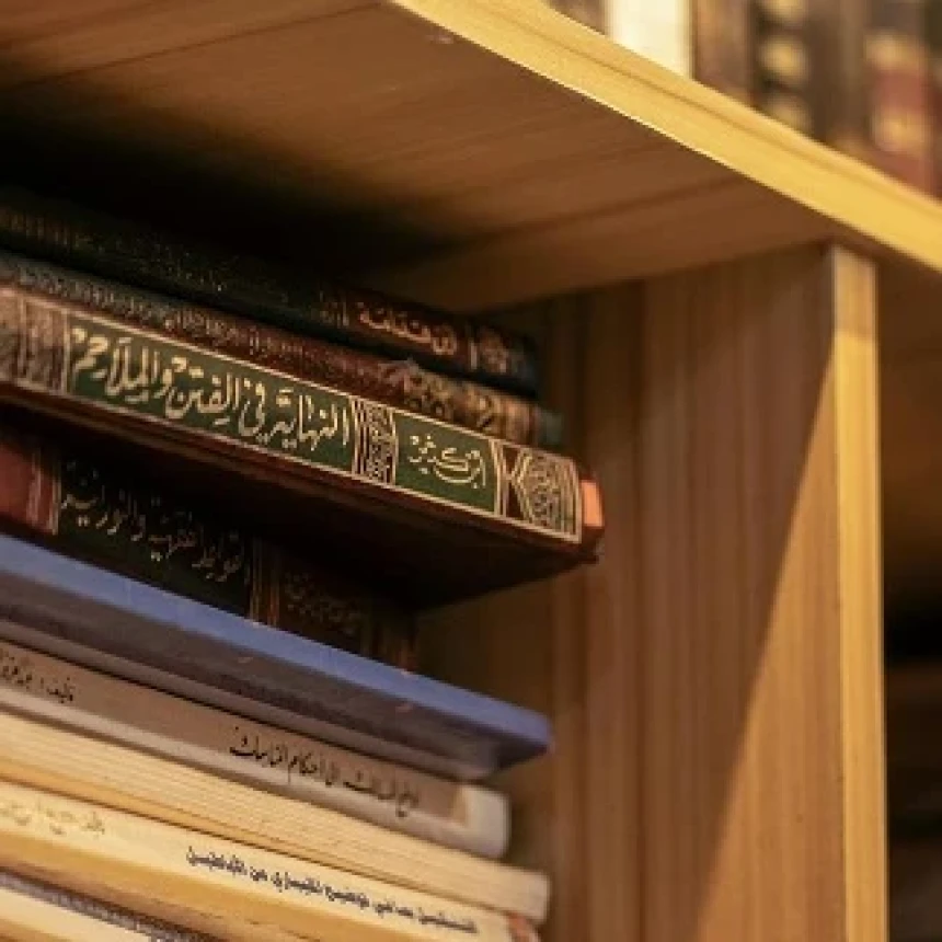 Membedah Fiqih Qadzaf: Koreksi atas Rujukan Kitab yang Problematis