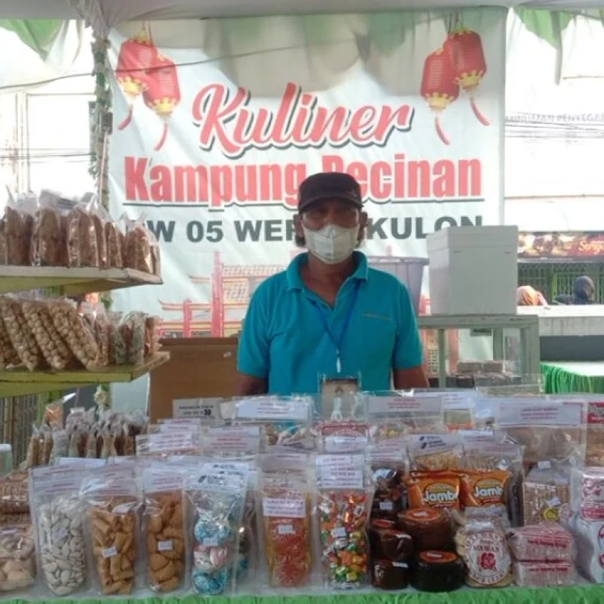 Momen Muharram, Aneka Kuliner Jadul Meriahkan Bazar di Menara Kudus