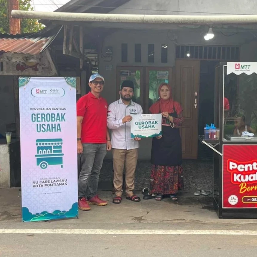 NU Care-LAZISNU Pontianak Salurkan Bantuan Usaha, Dorong Penerima Manfaat Mandiri secara Ekonomi