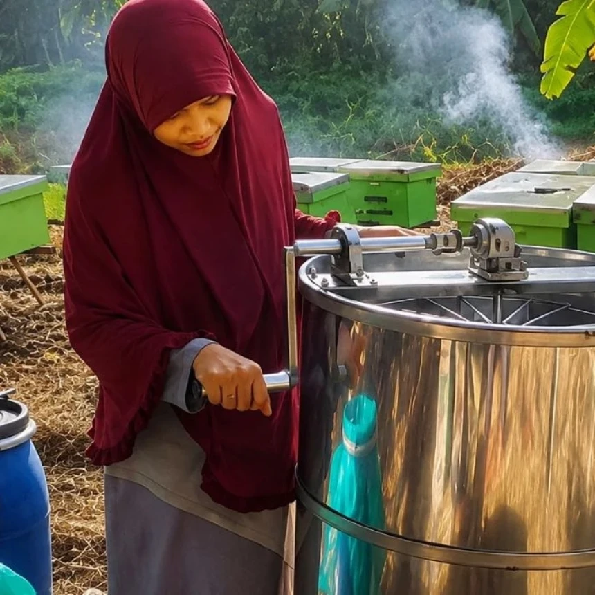 Cerita Peternak Lebah Badu Hadapi Musim Kemarau