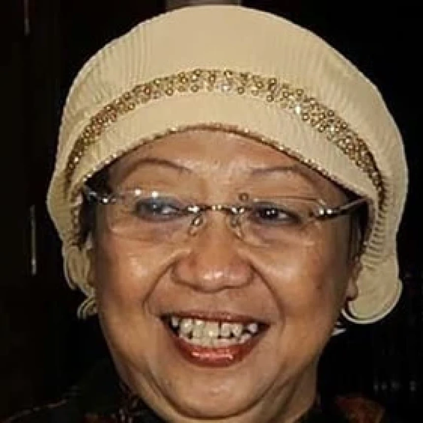 Jenazah Hj Lily Wahid Akan Dimakamkan di Pesantren Tebuireng