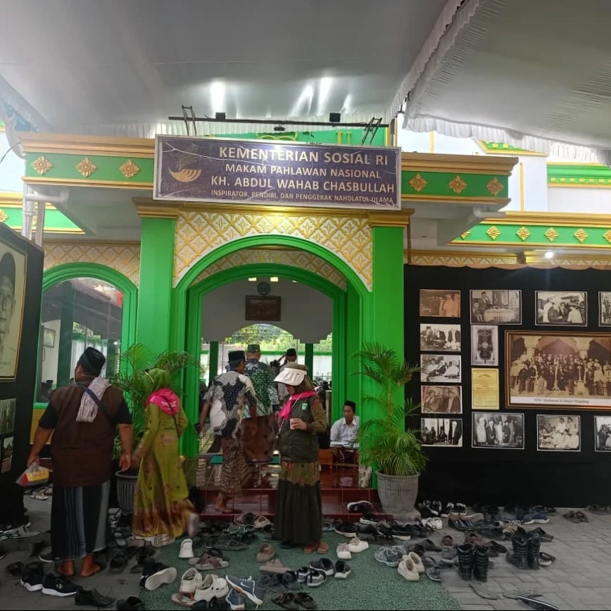 Di Makam Pendiri NU, Nahdliyin Berharap Muktamar Lahirkan Pemimpin Amanah