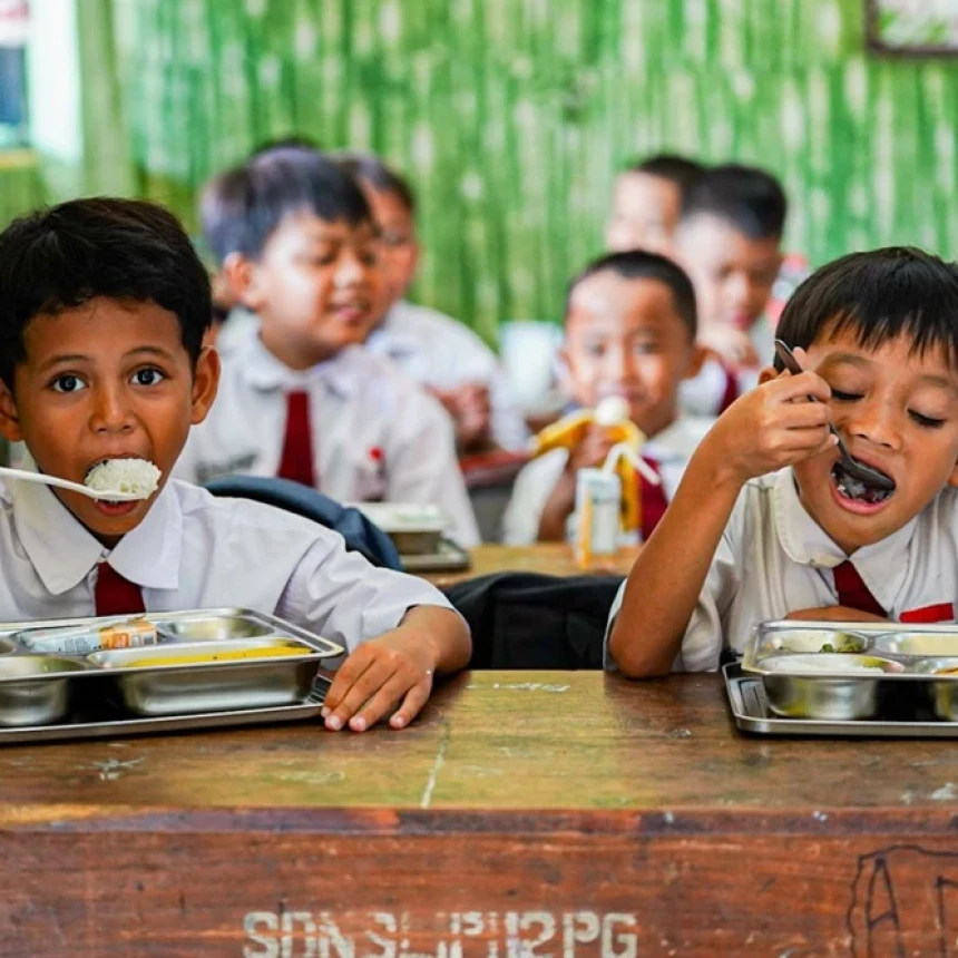 Testimoni Guru dan Siswa tentang Program Makan Bergizi Gratis