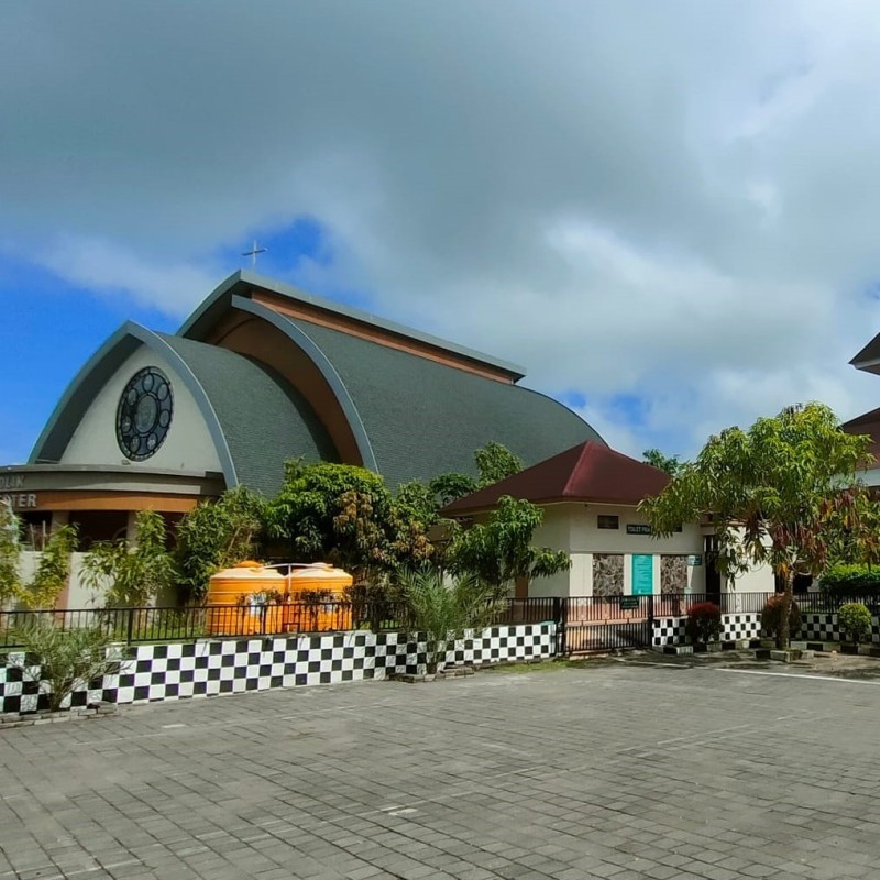 Wujud Kerukunan Masjid Palapa dan GBI di Pulau Dewata
