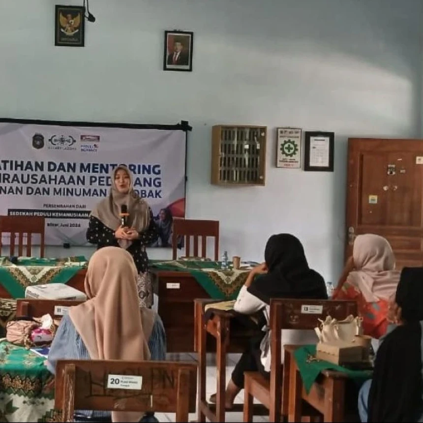 NU-Care LAZISNU Gelar Pelatihan UMKM, Salurkan Gerobak dan Modal Usaha di Kota Blitar
