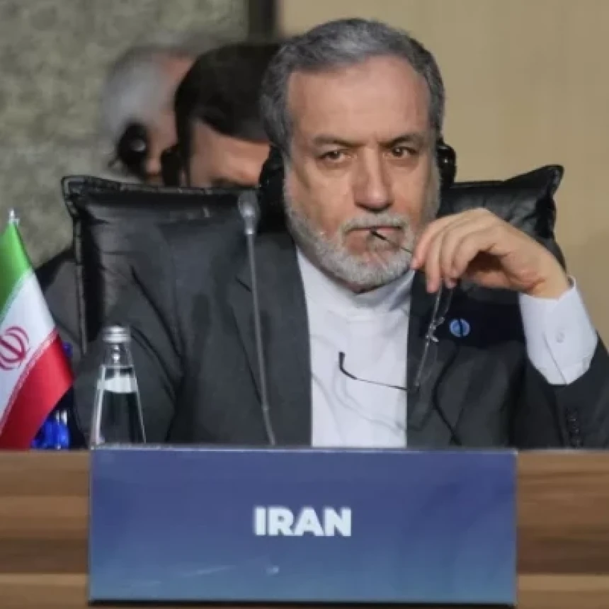 Menlu Iran Bertemu Mediator Qatar, Bahas Pembukaan Selat Hormuz
