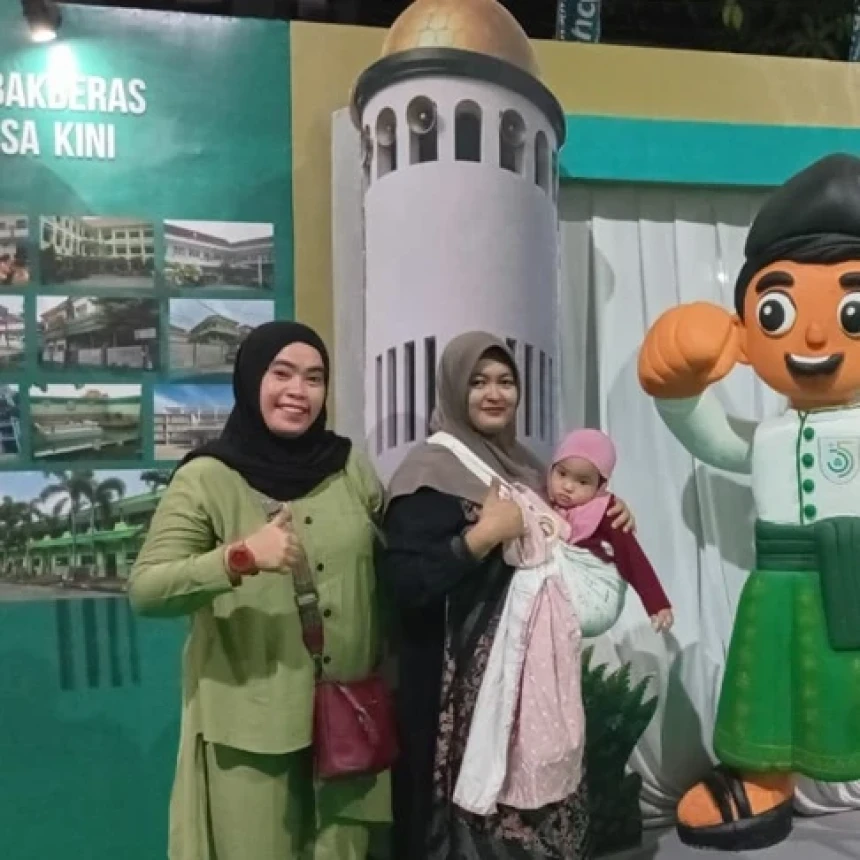 Manfaatkan Akhir Pekan, Kemeriahan Muktamar Ke-35 NU Jadi Pilihan Wisata Keluarga