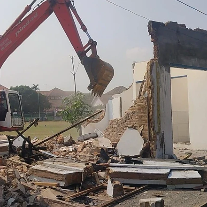 Enam Ruko di Lokasi Pembukaan Muktamar Ke-35 NU Dibongkar, Pedagang Dapat Kompensasi