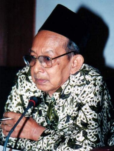 Kiai Muchith: NU Tolak Khilafah Islamiyah atas Dasar yang Jelas