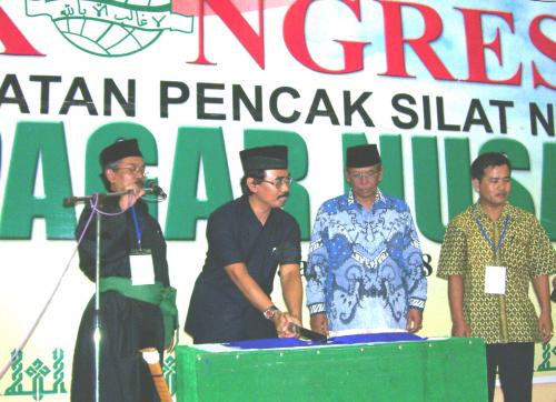 Menpora Buka Kongres Pertama Pagar Nusa