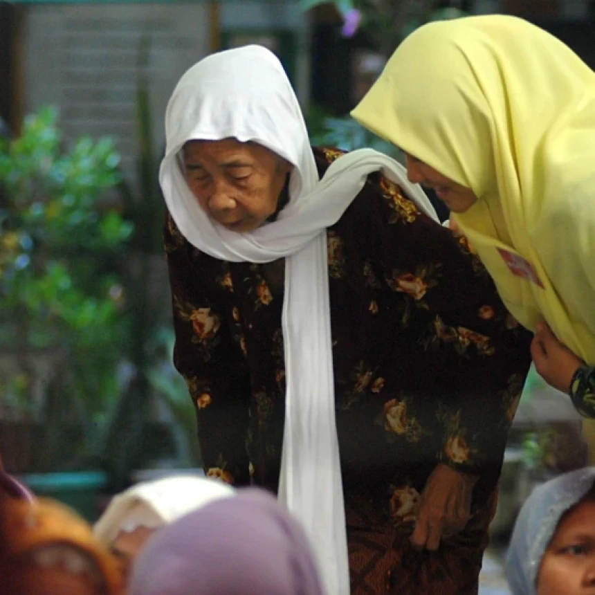Bolehkah Memperingati Hari Ibu atau Mother’s Day dalam Islam?
