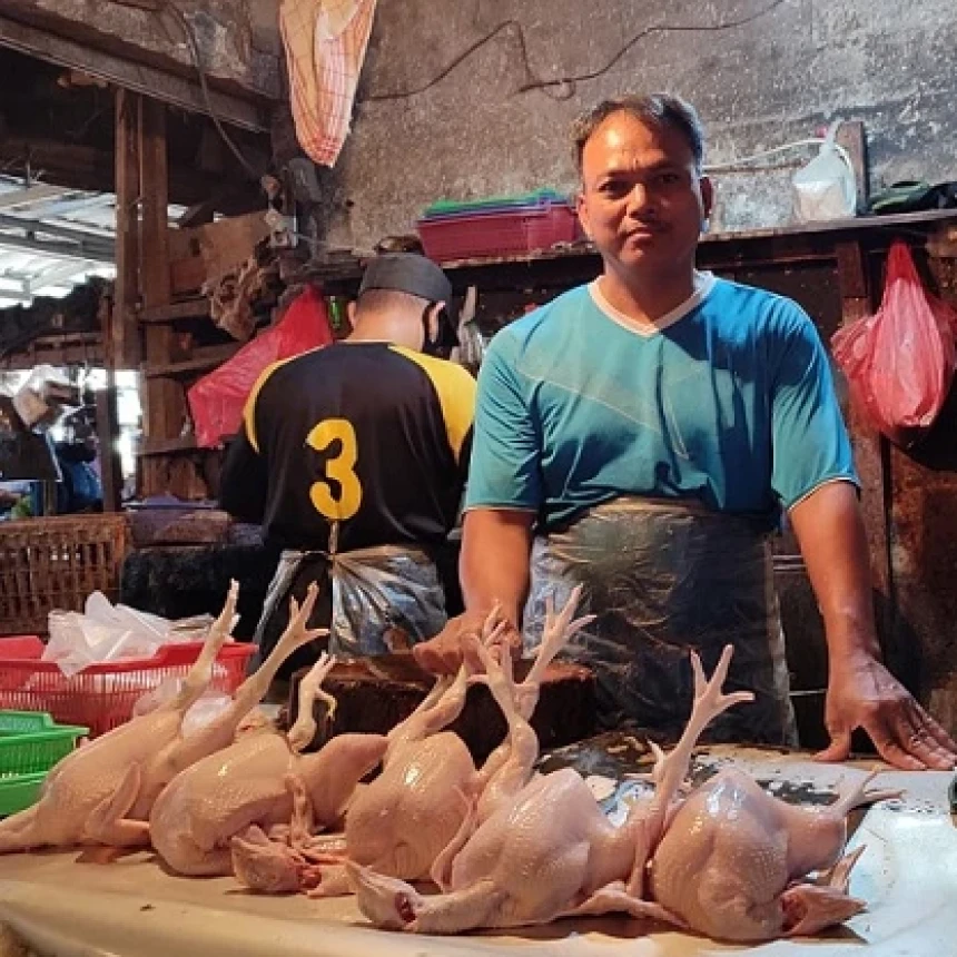 Harga Daging Ayam di Bekasi Tembus Rp65 Ribu, Warga Beralih ke Lele