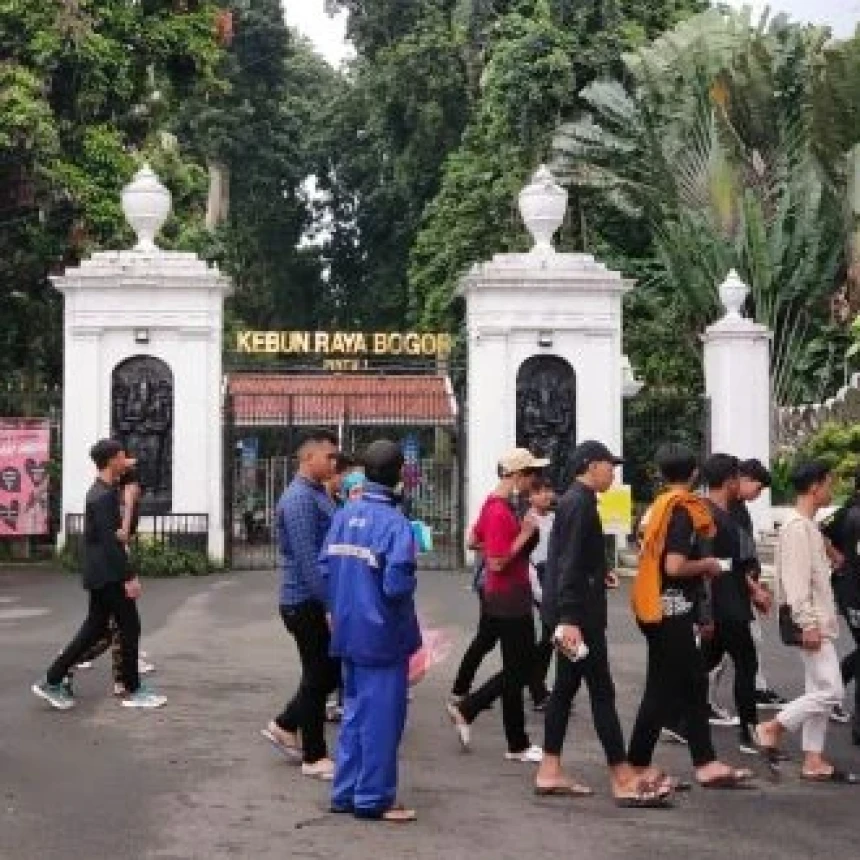 Kebun Raya Bogor, Destinasi Piknik Akhir Pekan di Kota Hujan