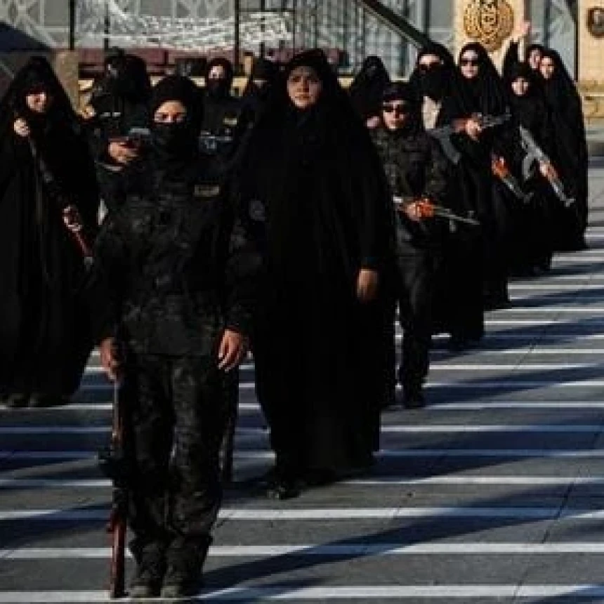 Sejumlah Perempuan di Iran Ikuti Pelatihan Militer Dasar