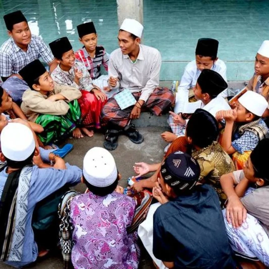 Perhatikan 5 Rukun dan 7 Ruh Pesantren saat Akan Memondokkan Anak