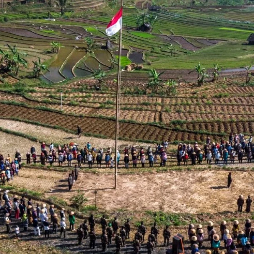 77 Tahun Indonesia Merdeka, Mengapa Nasib Petani Selalu Tertinggal?