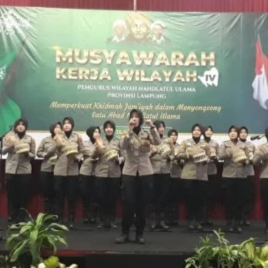 Saat Para Polisi Gemakan Ya Lal Wathan di Mukerwil PWNU Lampung 