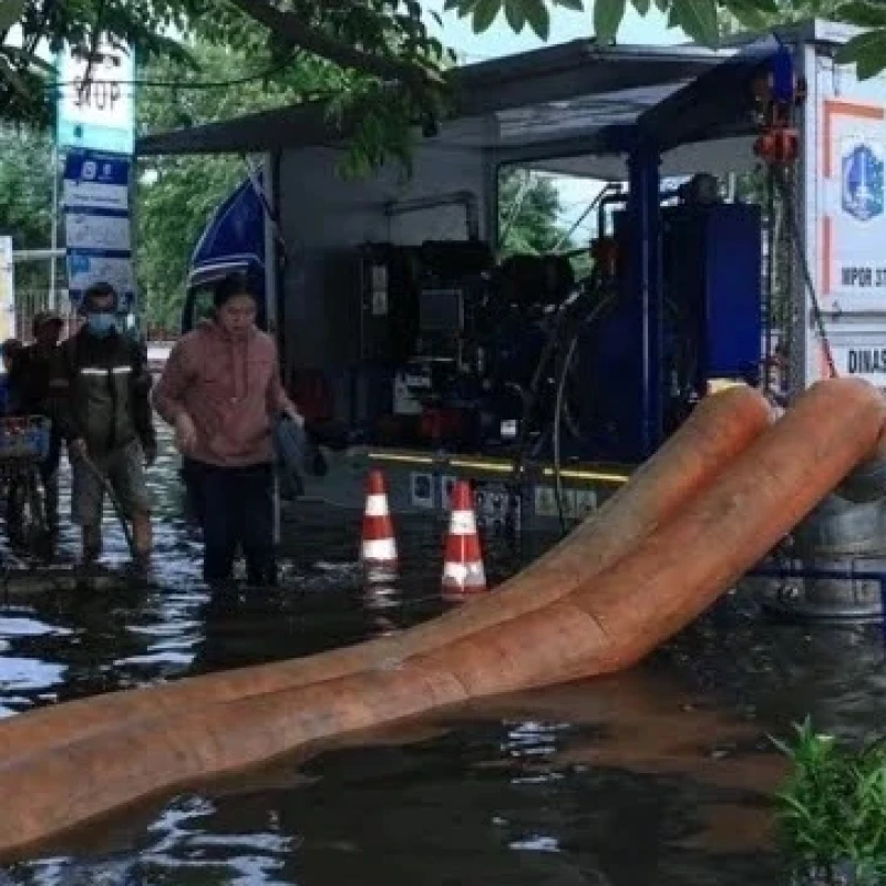 Warga Pesisir Jakarta Diminta Waspada, BPBD Prediksi Banjir Rob hingga 1 Maret