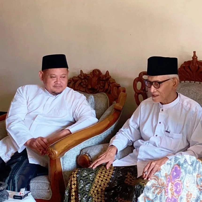 Rais 'Aam PBNU KH Miftachul Akhyar Kunjungi Tambakberas, Cek Persiapan Muktamar Ke-35 NU