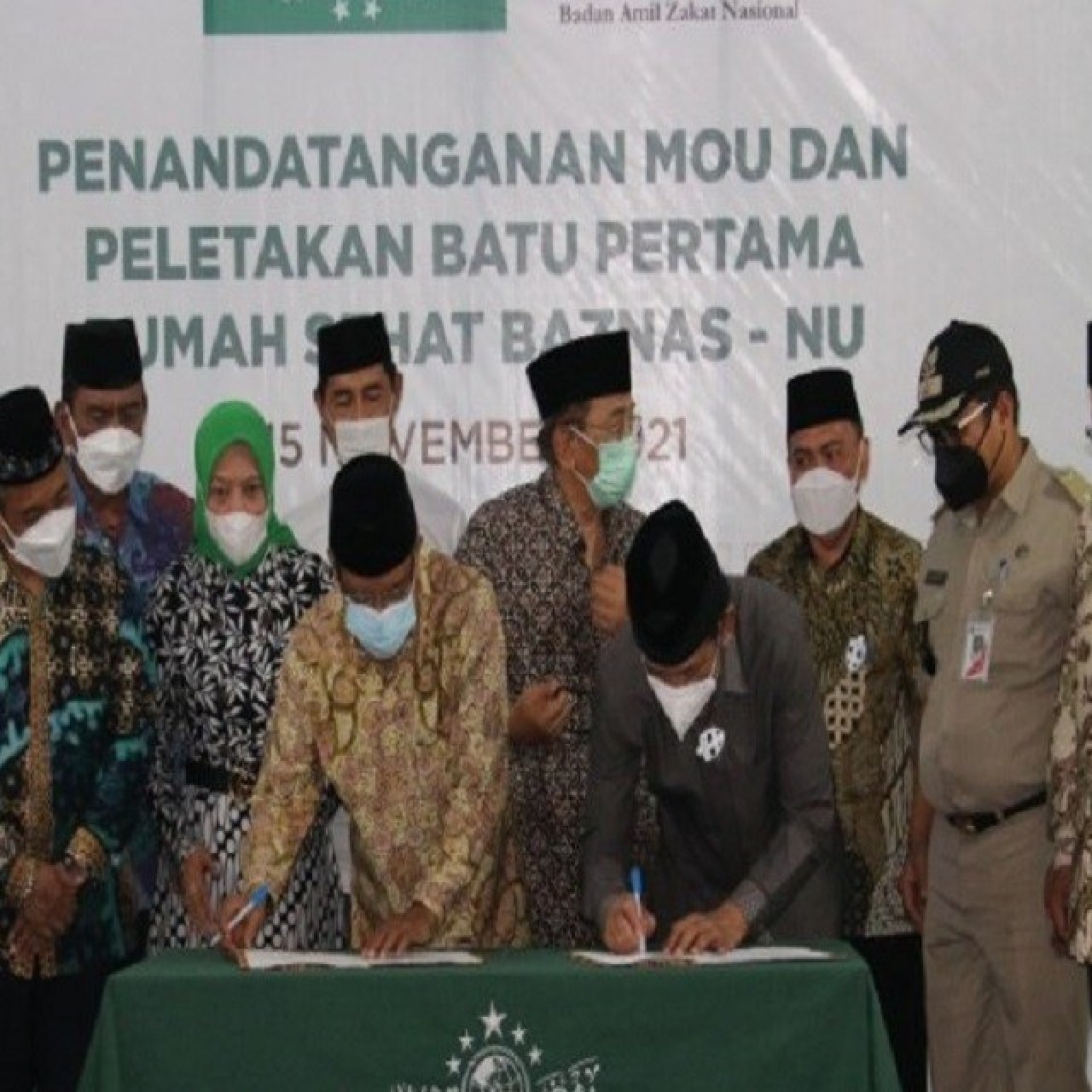NU and Baznas RI Lay first stone to build a healthy house