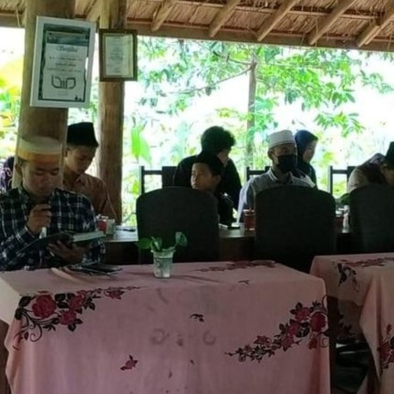 Pesantren Lintang Songo Yogyakarta Ajak Santri Bangkit dari Krisis karena Covid-19