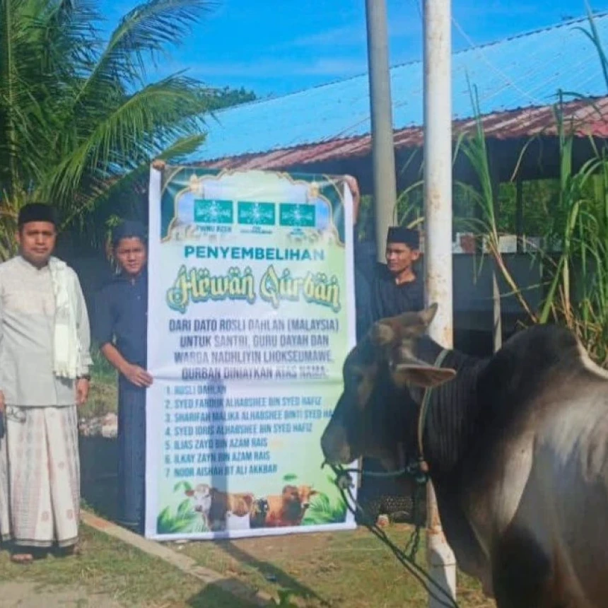 Bantuan Dermawan Malaysia, PCNU Lhokseumawe Salurkan Kurban untuk Korban Banjir dan Santri