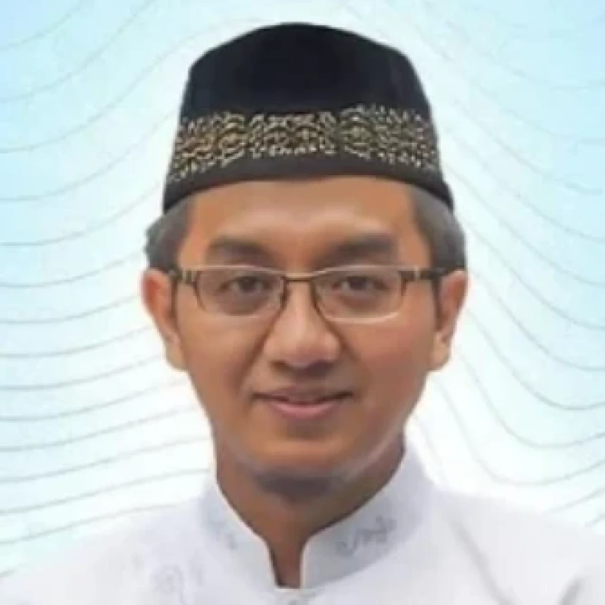 Gus Awis dan Samudra Tafsir Al-Qur’an: Menjaga Warisan, Menjawab Zaman