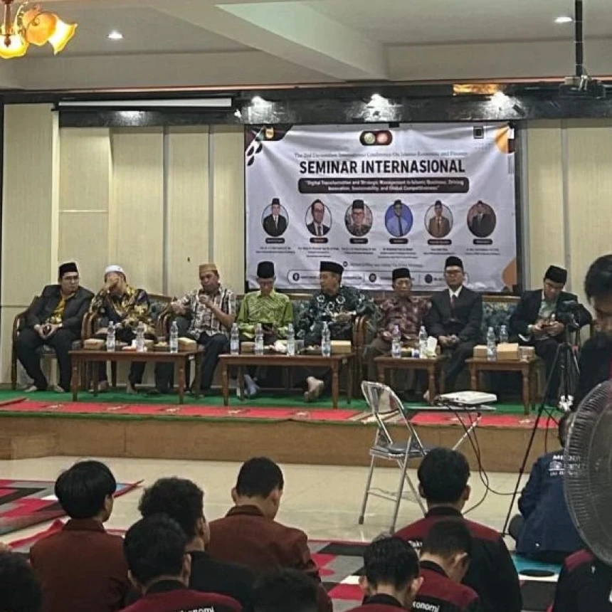 IAID Darussalam Martapura Bahas Transformasi Digital Bisnis Islam di Seminar Internasional