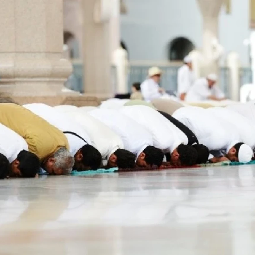 Keutamaan dan Sejarah Pensyariatan Shalat Jumat