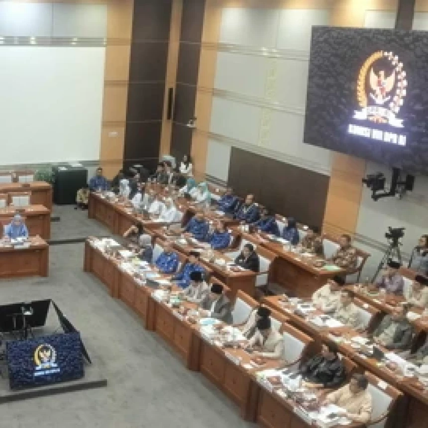 Tindak Lanjuti Putusan MK, DPR Kawal Pemisahan Anggaran Pendidikan MBG di APBN 2027