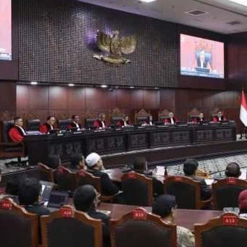 Dicecar Hakim MK, KPU Akui Tak Datangi Kemendikbudristek untuk Verifikasi Pendidikan Gibran