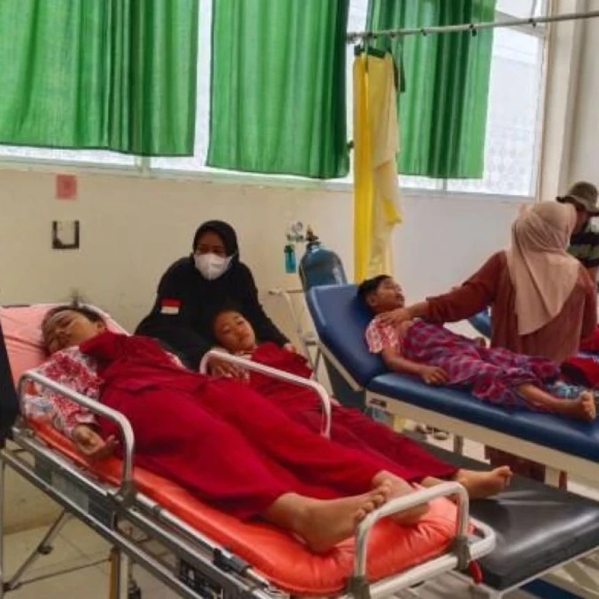 Makanan MBG Bermasalah, P2G: Jangan Salahkan Guru dan Sekolah