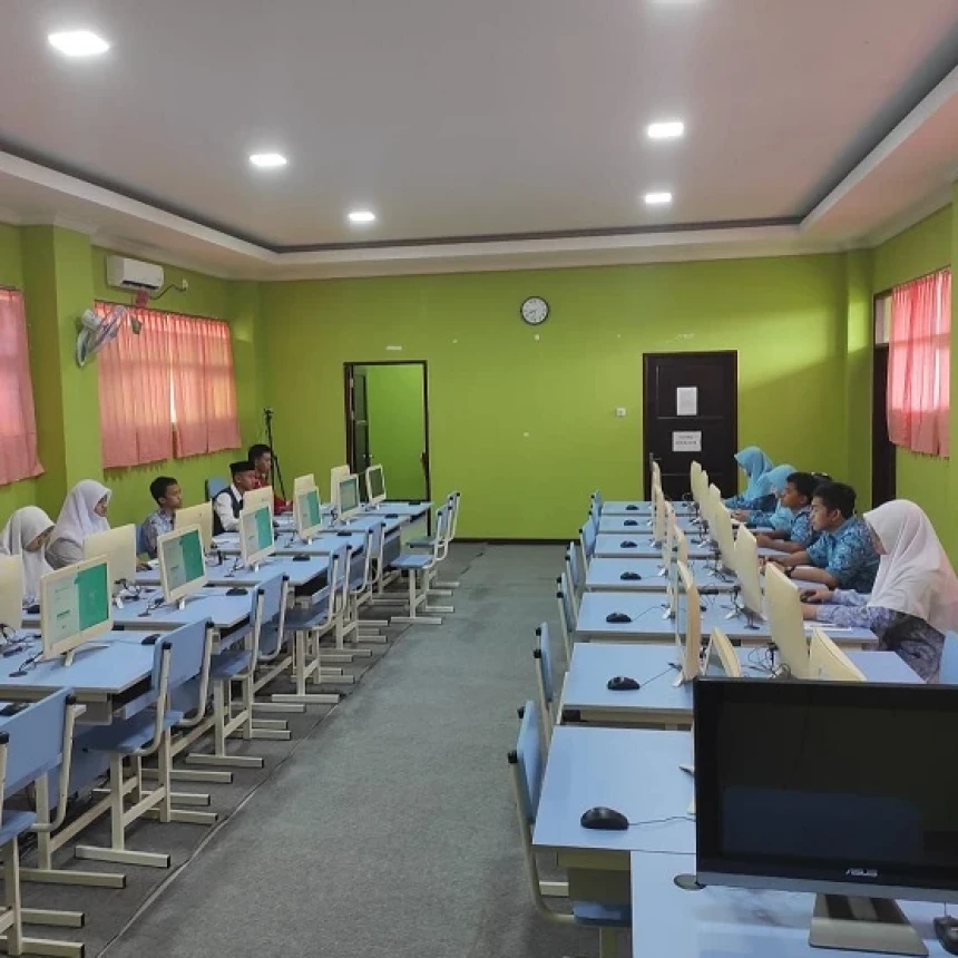 Siswa Madrasah Se-Indonesia Beradu Sains di Kendari
