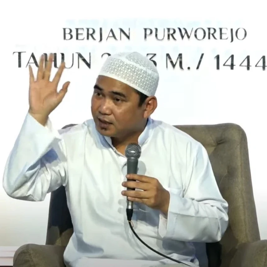 Gus Reza Lirboyo Ungkap Rahasia di Balik Kealiman Imam Sufyan Ats-Tsaury