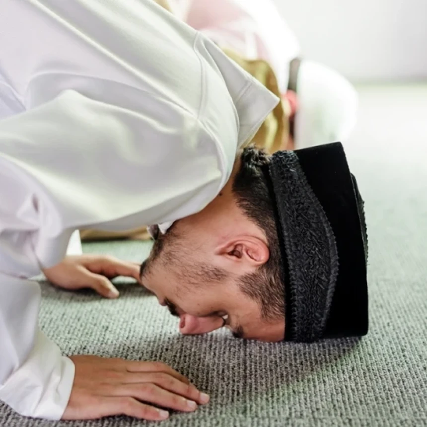 Khutbah Jumat: Menghadapi Ujian Hidup dengan Ketakwaan