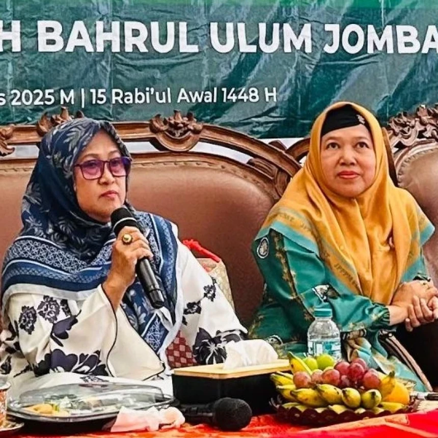 Tabarukan Muktamar Ke-35 NU, Prof Arikhah Soroti Peran Kiai dan Bu Nyai sebagai Teladan Generasi Pesantren