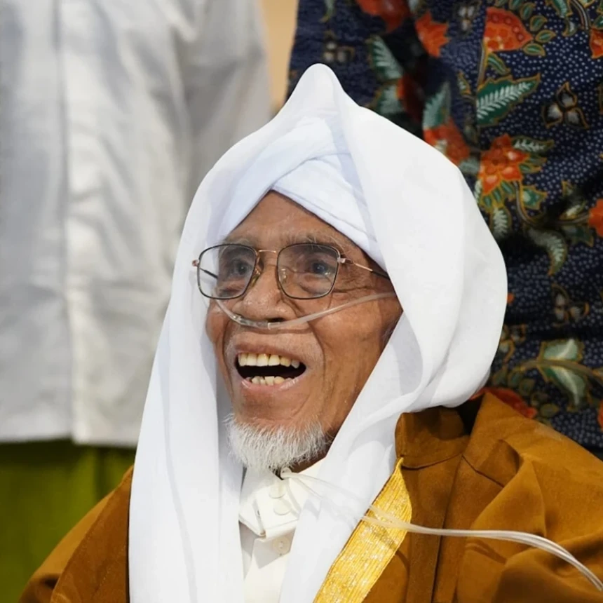 Jenazah TGH Turmudzi Badaruddin Dimakamkan Jumat Sore di Pesantren Qamarul Huda
