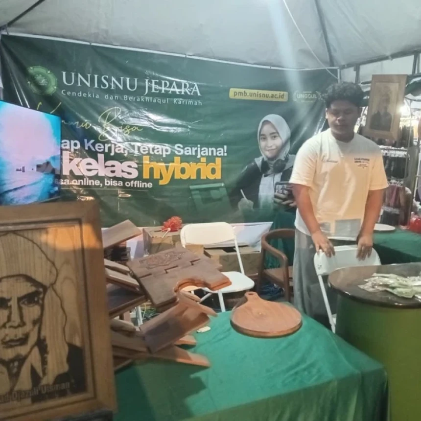 Pamerkan Seni Ukir, Unisnu Jepara Ramaikan Bazar dan Ekspo Muktamar ke-35 NU