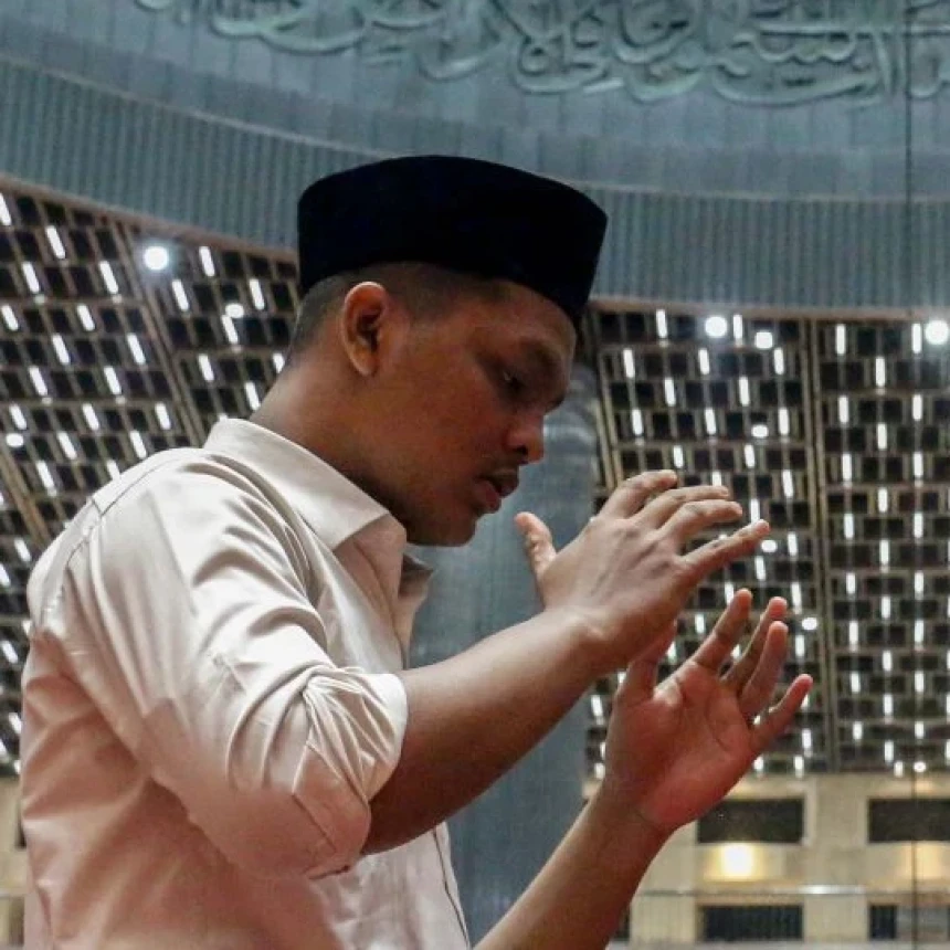 Mengirim Al-Fatihah kepada Nabi Sebelum Shalat, Bolehkah?