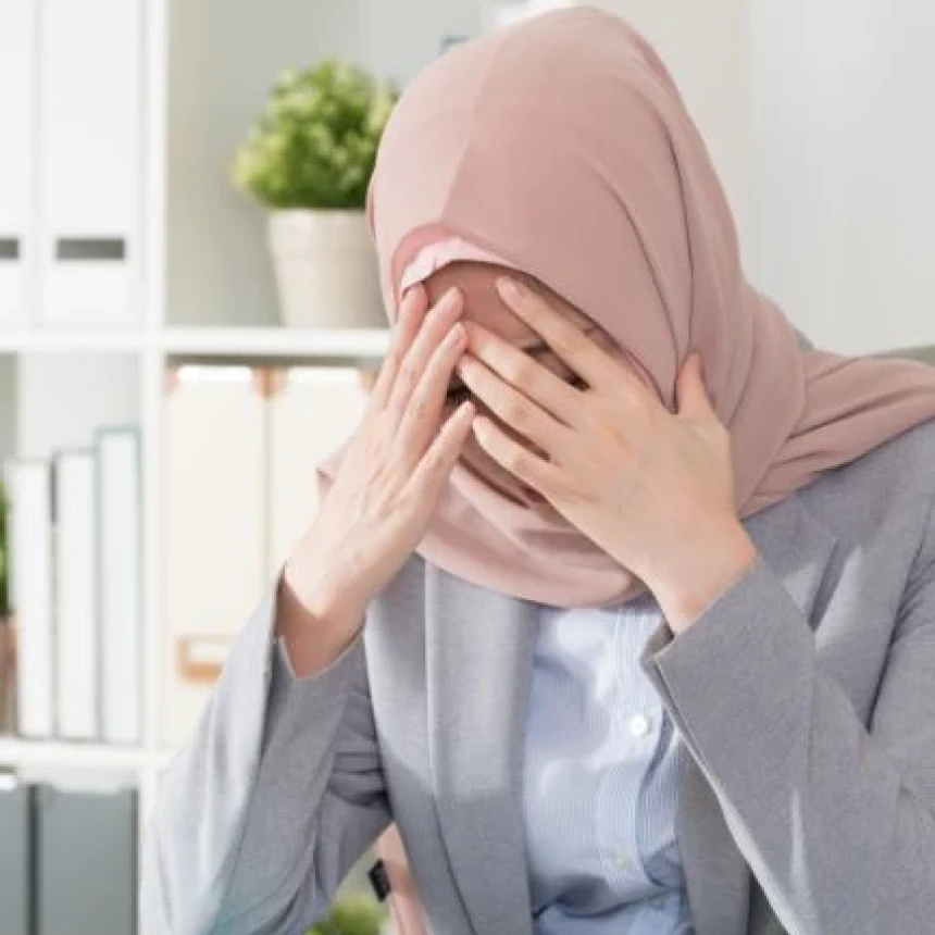 Istri Bekerja dan Suami Mengurus Rumah: Bolehkah dalam Islam?