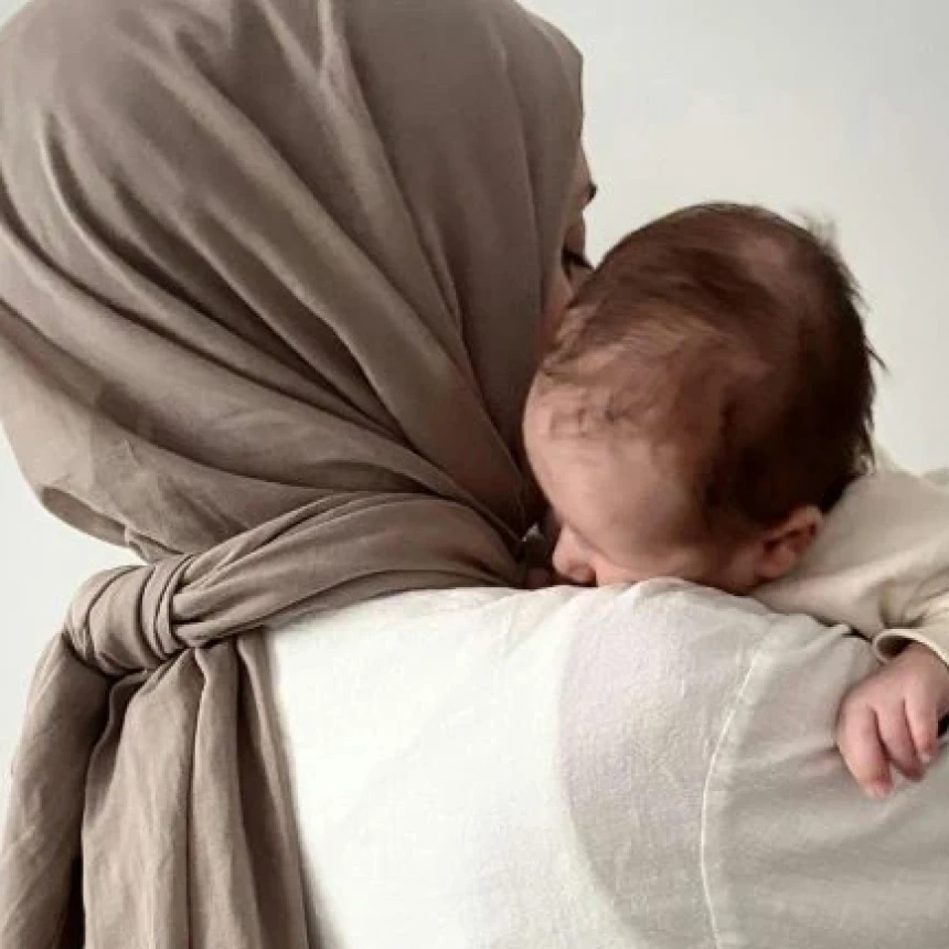 Bolehkah Pengasuh Muslim Mengajarkan Doa Agama Lain kepada Anak Non-Muslim?
