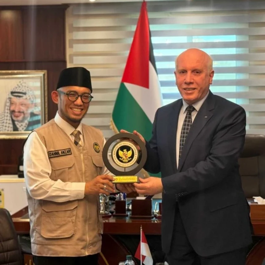 Kemenhaj Salurkan Daging Dam Jemaah Haji Indonesia ke Palestina melalui Adahi
