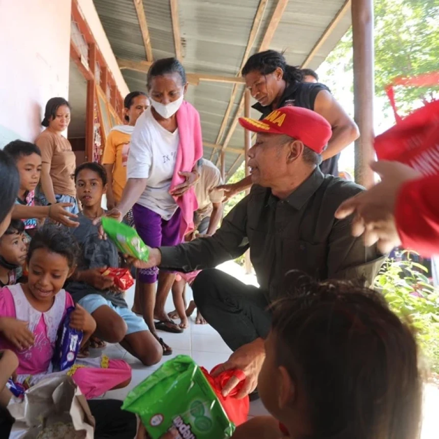 Wamensos Salurkan Bantuan Langsung ke Penyintas Erupsi Lewotobi di 3 Posko