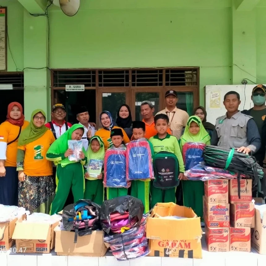 NU Peduli Semarang Bagikan 250 Paket Perlengkapan Sekolah 