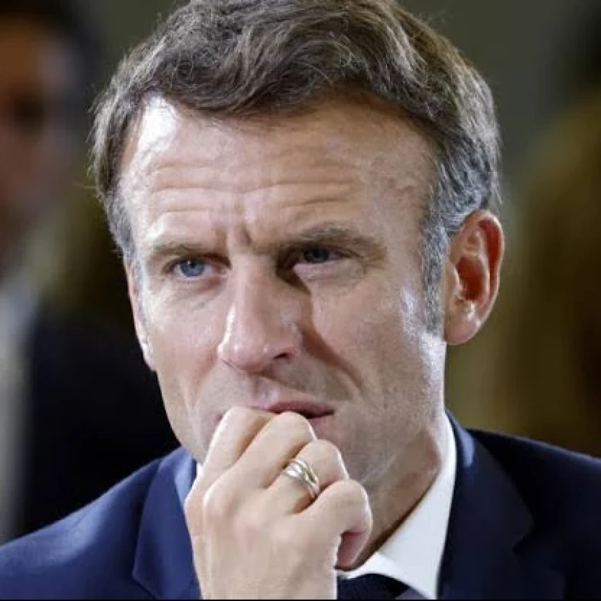 Presiden Macron Tegaskan Larangan Abaya di Sekolah Prancis Bakal Diterapkan Tanpa Kompromi
